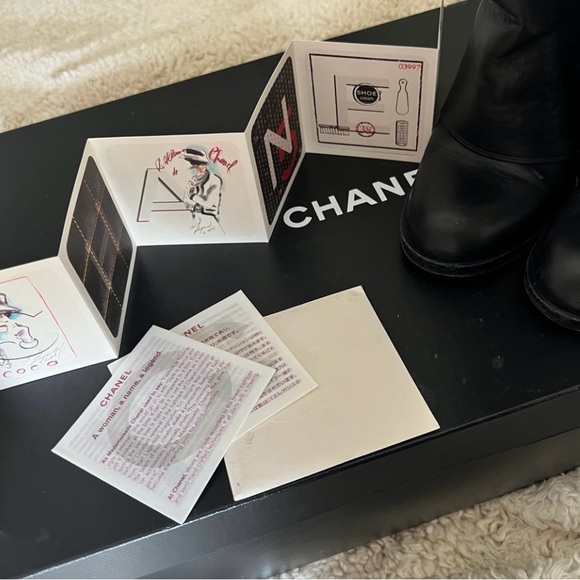 CHANEL  biker boot in black. Vintage. Size 8 - Picture 8 of 9